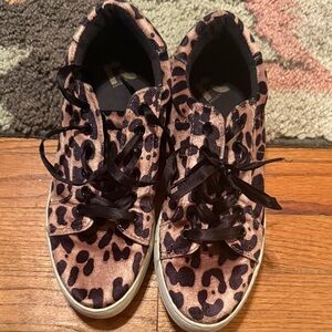 Report Leopard Pattern Sneakers with Black Accents